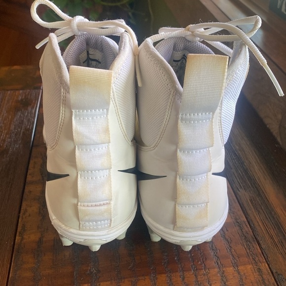 Men’s white Nike force savage pro football cleats - Picture 6 of 11